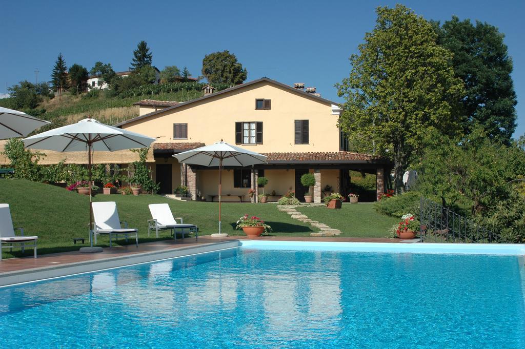 La Maragliana Aparthotel Castel Rocchero Kültér fotó