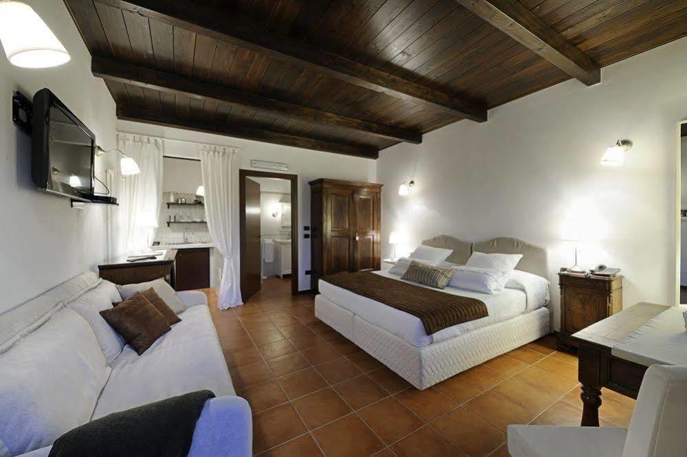 La Maragliana Aparthotel Castel Rocchero Kültér fotó