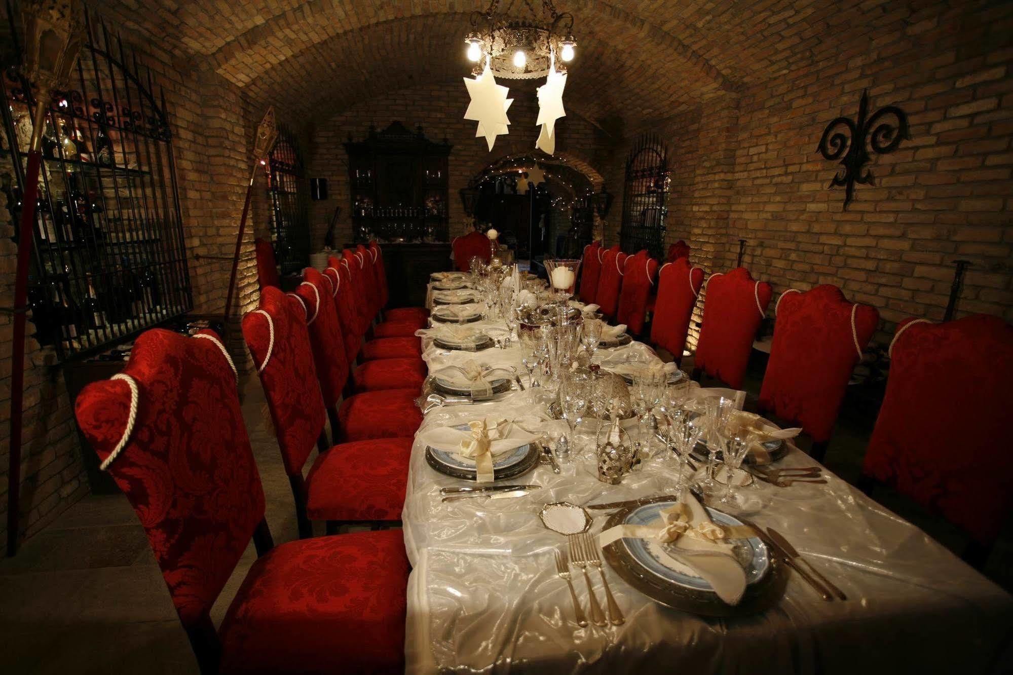 La Maragliana Aparthotel Castel Rocchero Kültér fotó